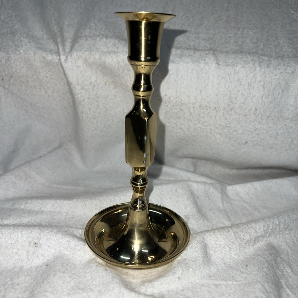 Hosley vintage brass candlestick 7-inch Traditional Colonial Accent